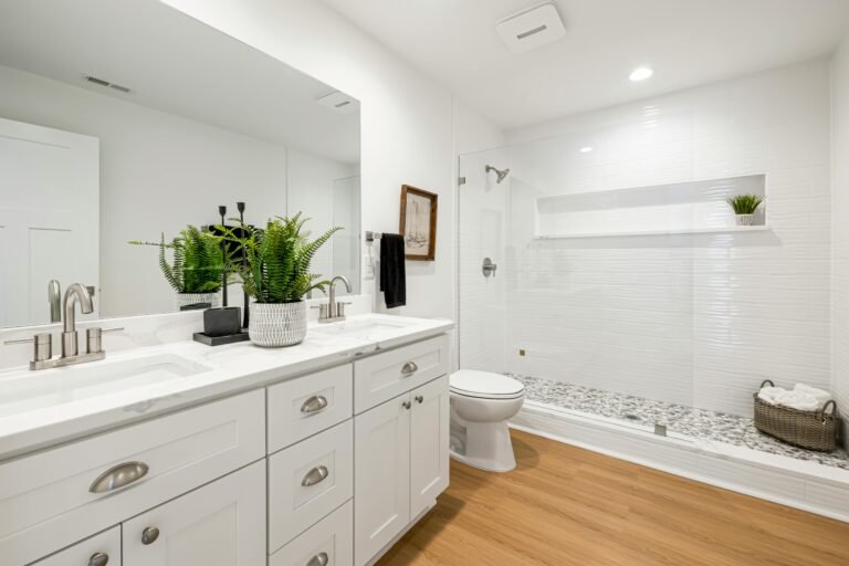 Bathroom with plants